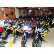 lô xe moto pkl Honda CBR 150R và Yamaha R15 v3 siêu đẹp giá khoảng 6x triệu